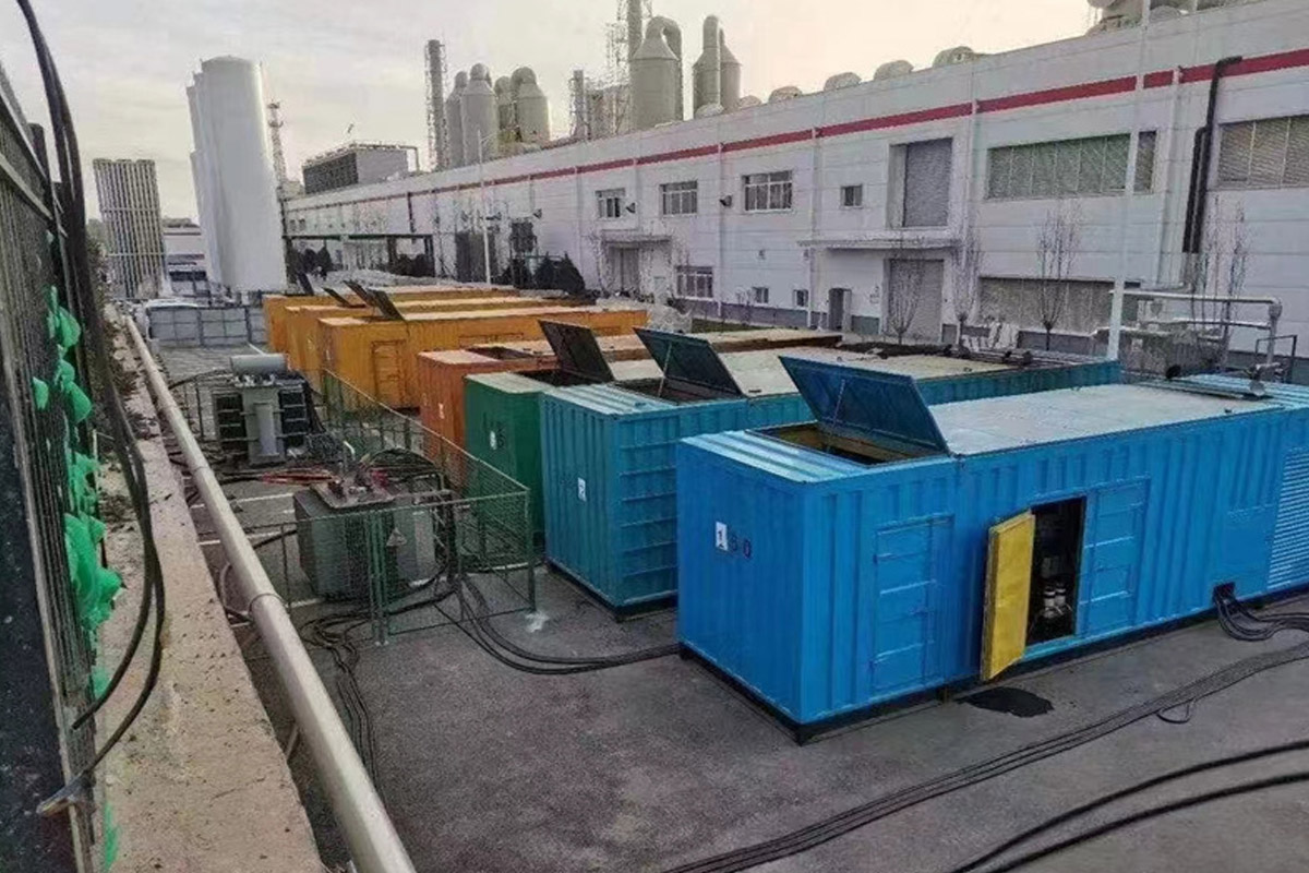 岑溪发电机租赁施工现场